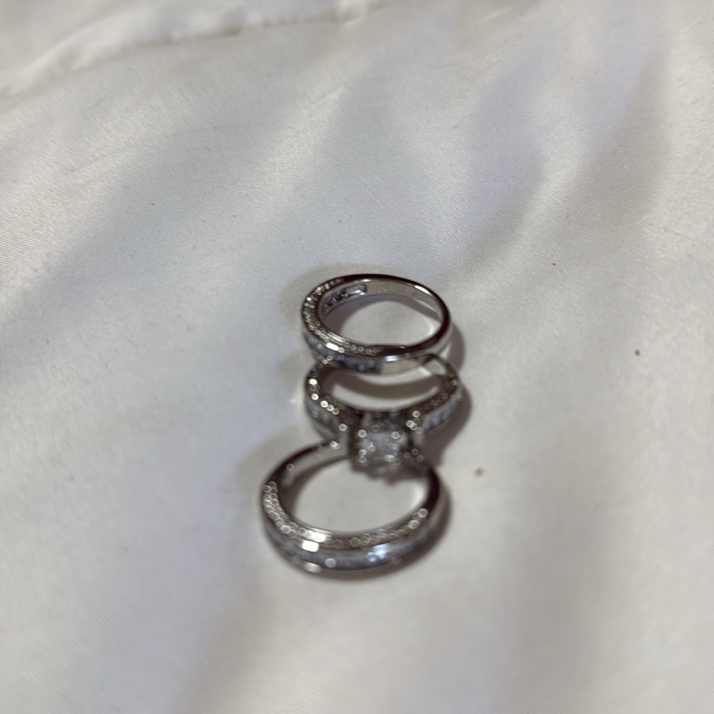 SILVER FILLED WEDDING RING - Picture 6 of 8